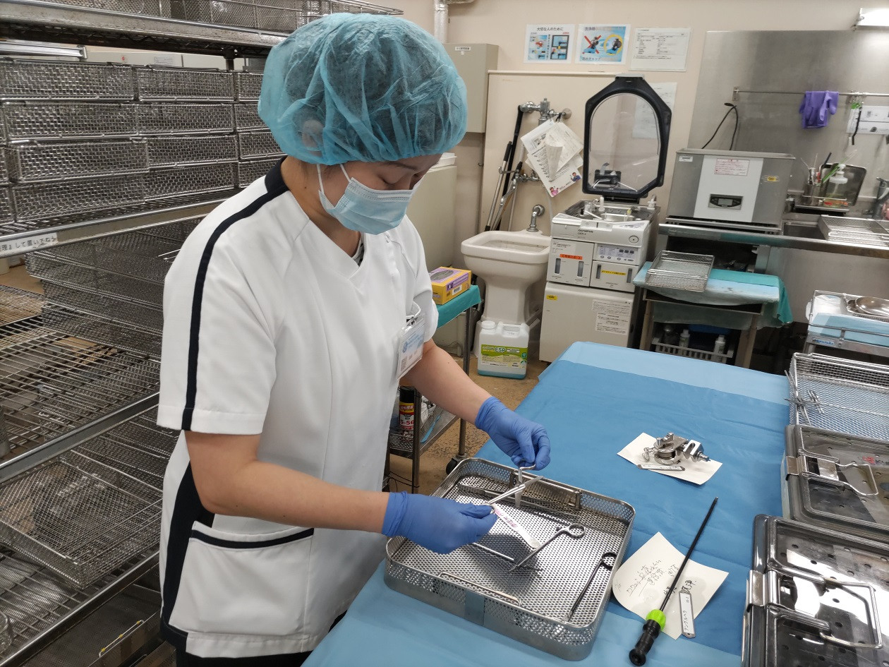 愛媛大学医学部附属病院での治療にて使用した医療器材洗浄とセット組
（ID：35816）の求人画像１