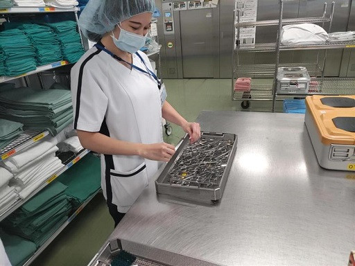 大学病院での器材洗浄・滅菌スタッフ（手術室）（ID：41101）の求人画像３
